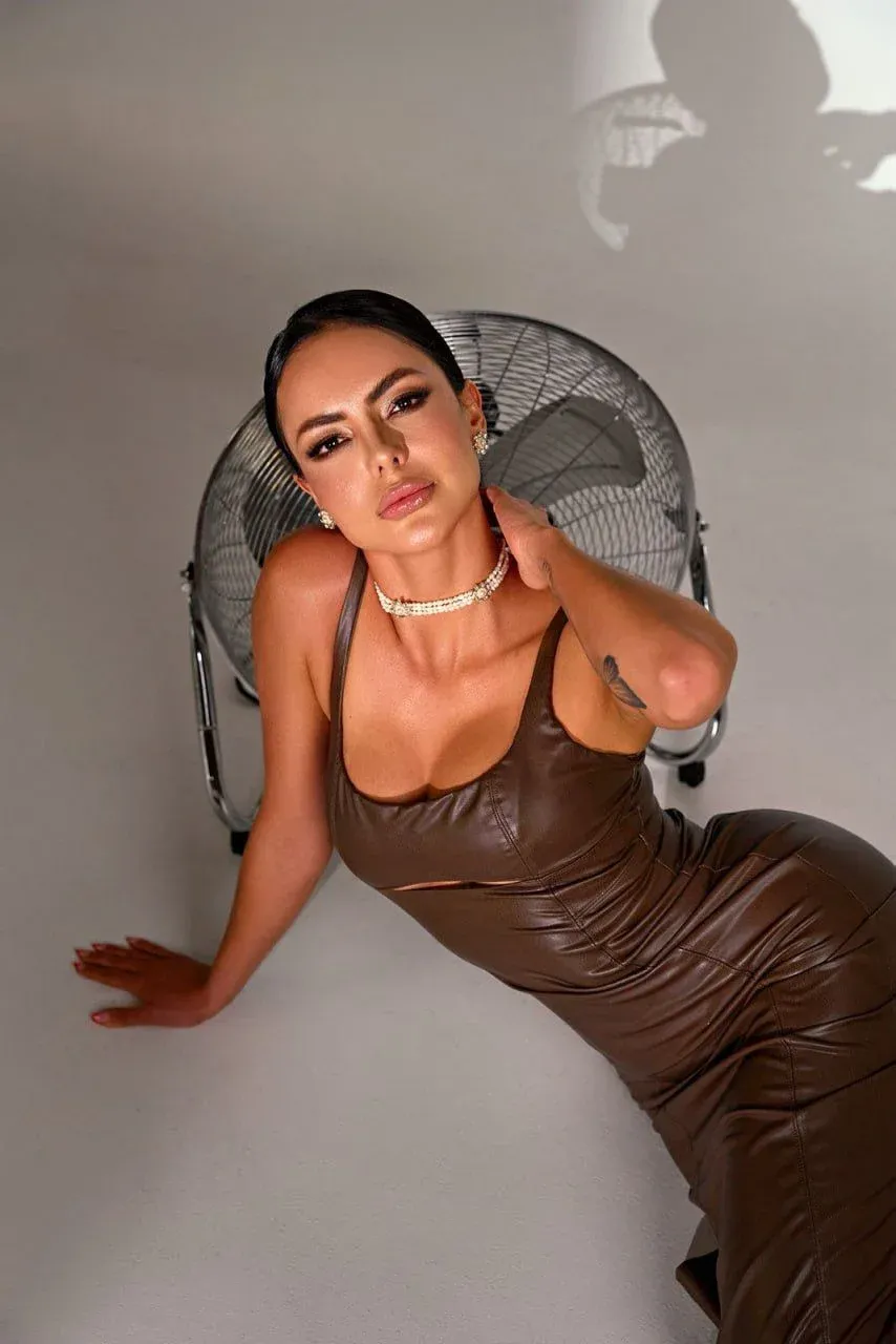 Andrea - Photo 4