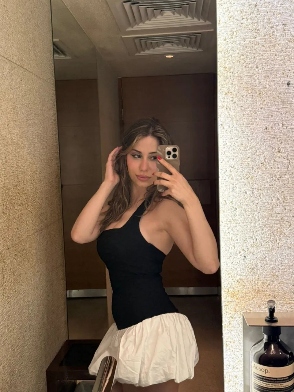 Alla - Photo 3