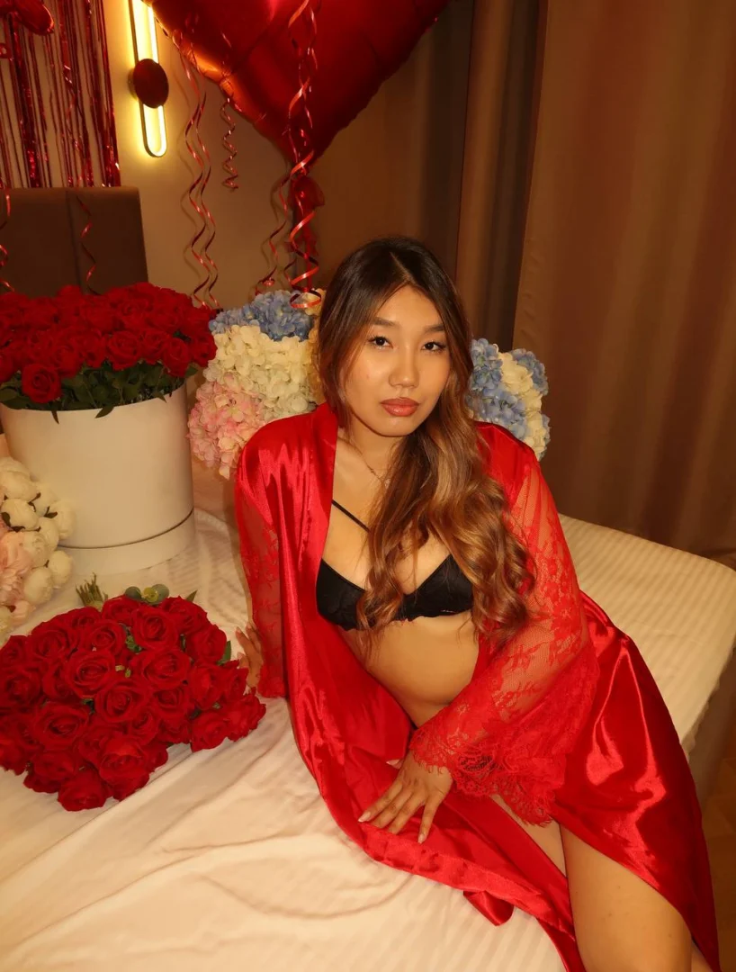 Aya - Photo 20