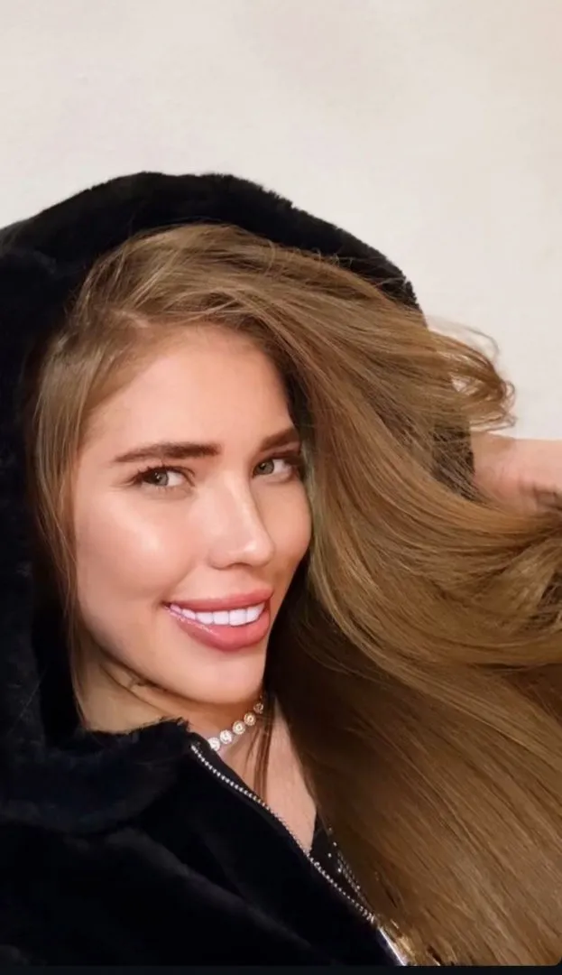 Emily - Photo 21