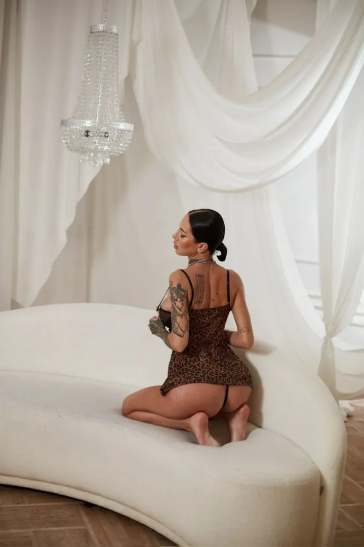Katherina - Photo 2