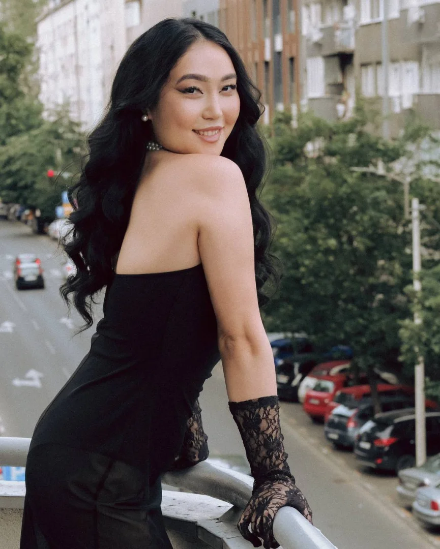 Kim - Photo 10
