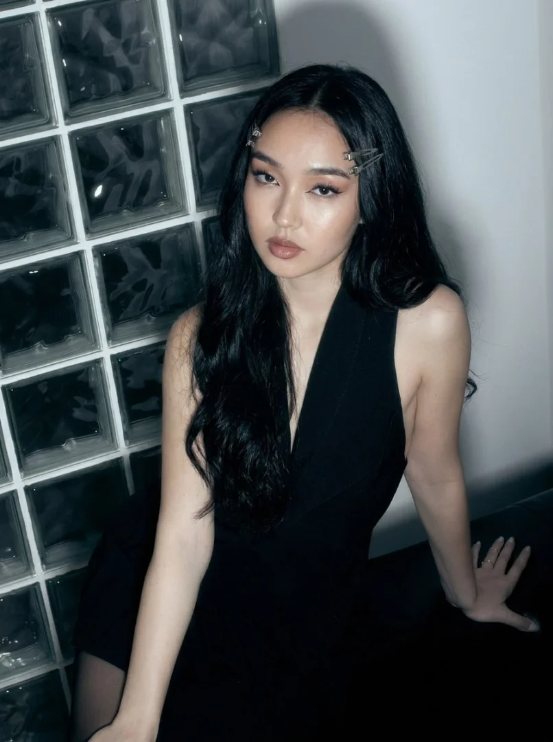 Kim - Photo 14