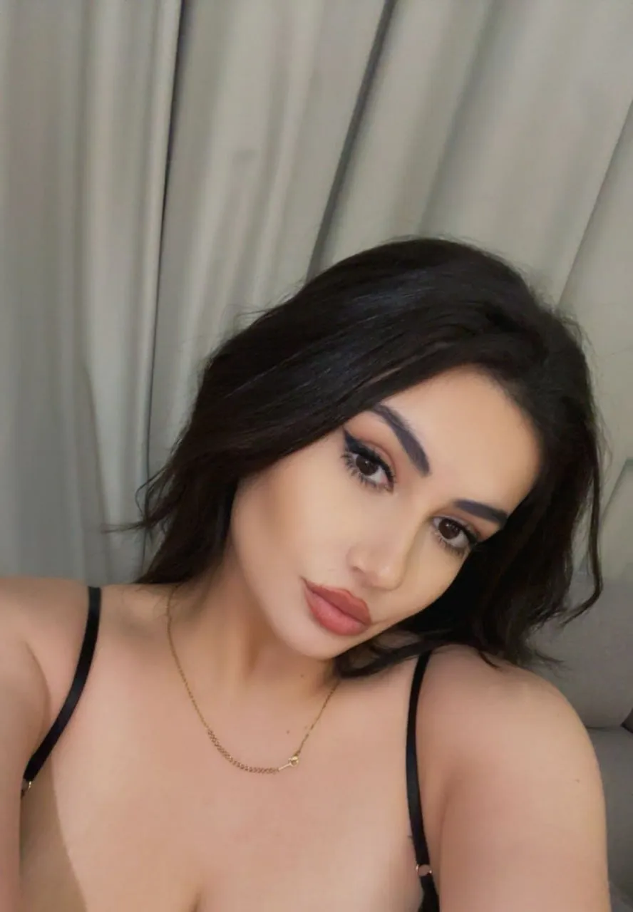 Huda - Photo 2