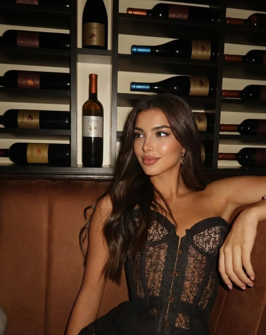Lara - Photo 16