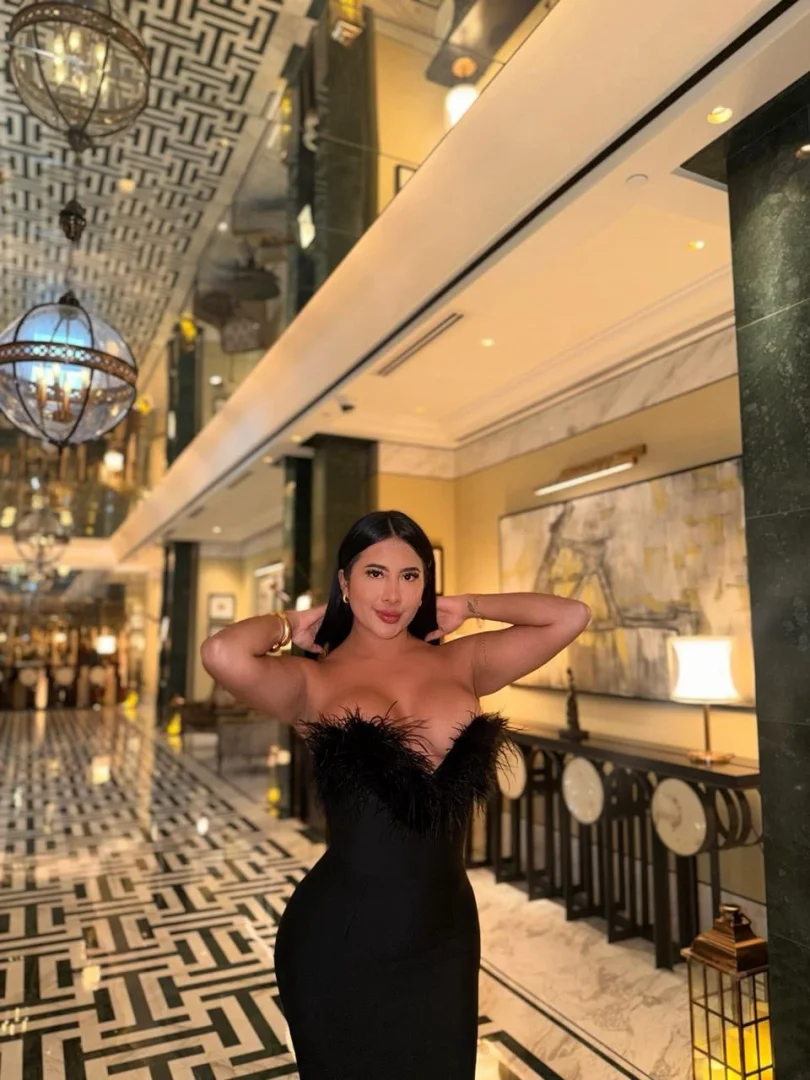 Vanessa - Photo 6